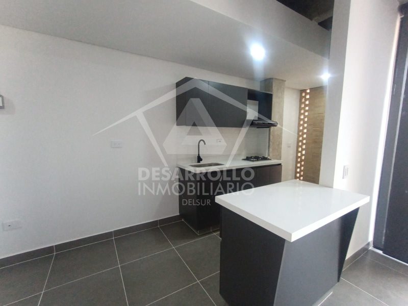 Apto-Loft en Arriendo en Calle Larga
